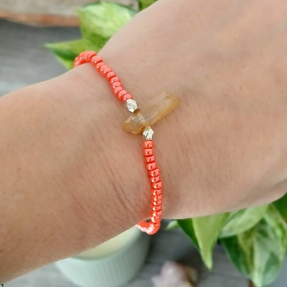 Dainty Aura Quartz Crystal Stretch Bracelet, Minimalist Gemstone Jewelry, One SZ - Picture 4 of 5